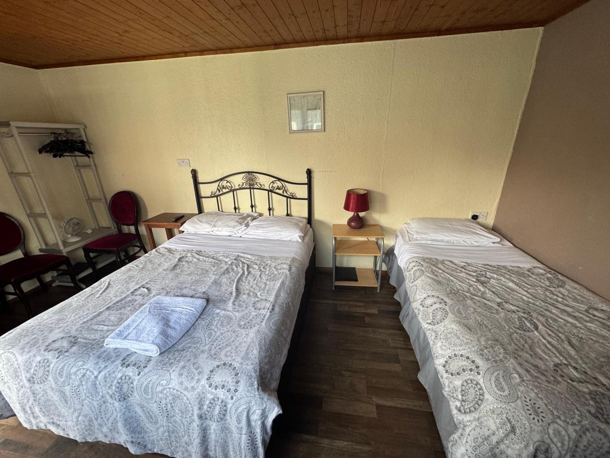 Charde Guest House Birmingham Bagian luar foto
