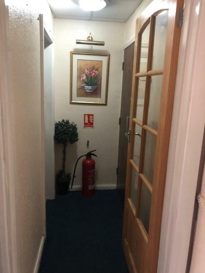 Charde Guest House Birmingham Bagian luar foto