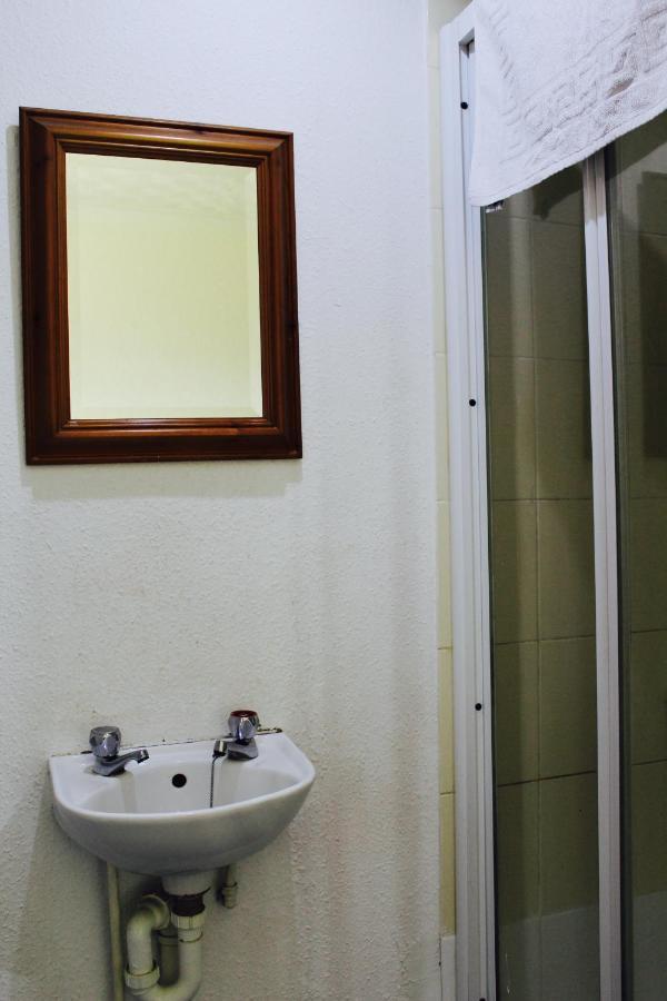 Charde Guest House Birmingham Ruang foto